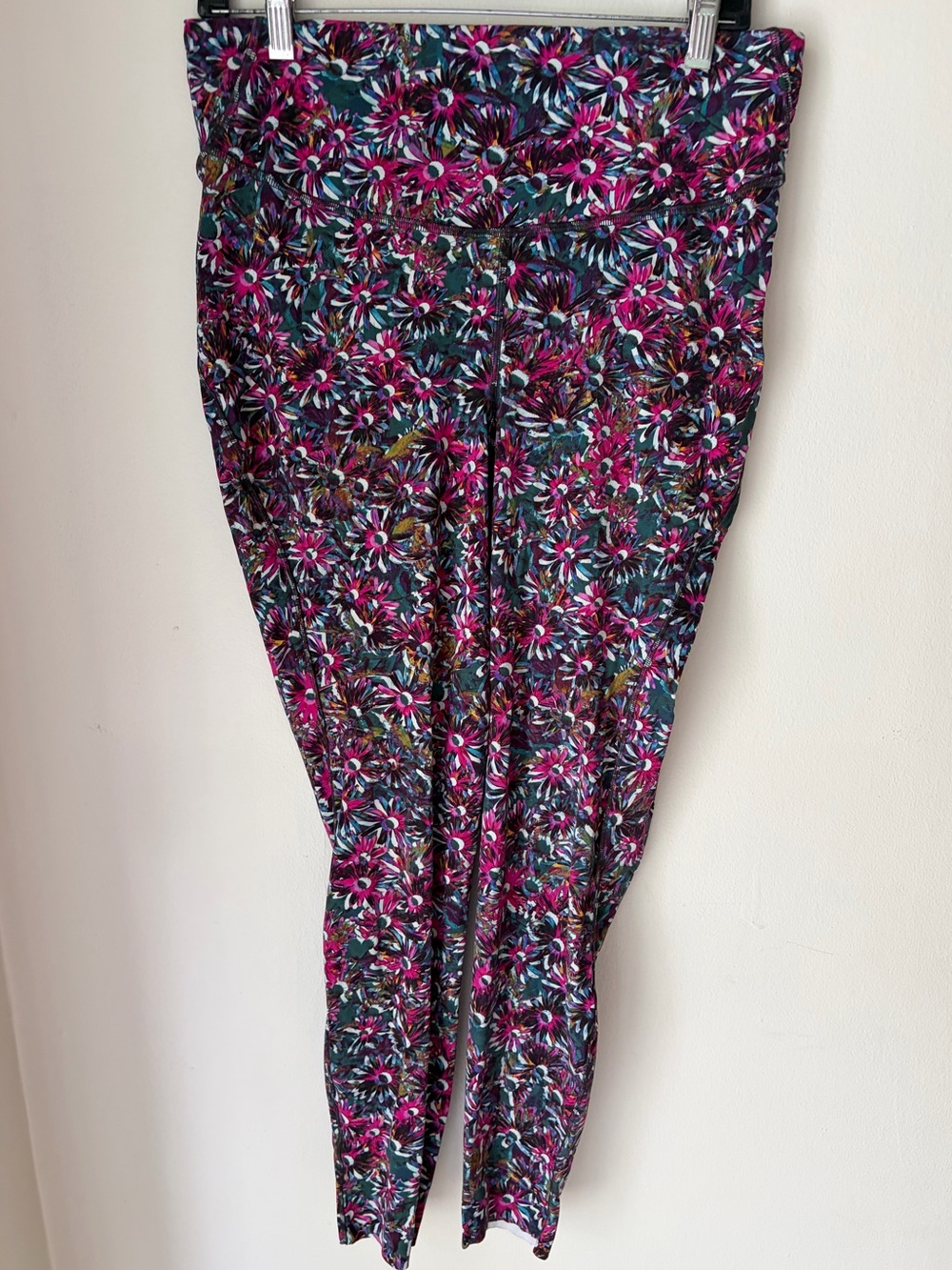 64. Size 12 LULULEMON Floral Patterned Base Pace Leggings